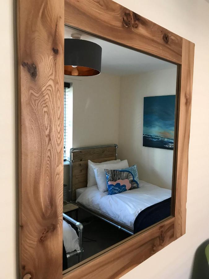 2 Crown Barton Villa Глостънбъри Екстериор снимка