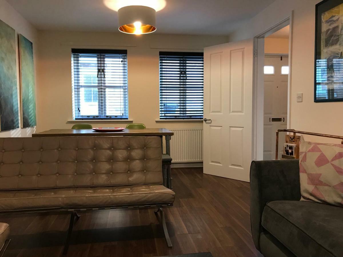 2 Crown Barton Villa Глостънбъри Екстериор снимка