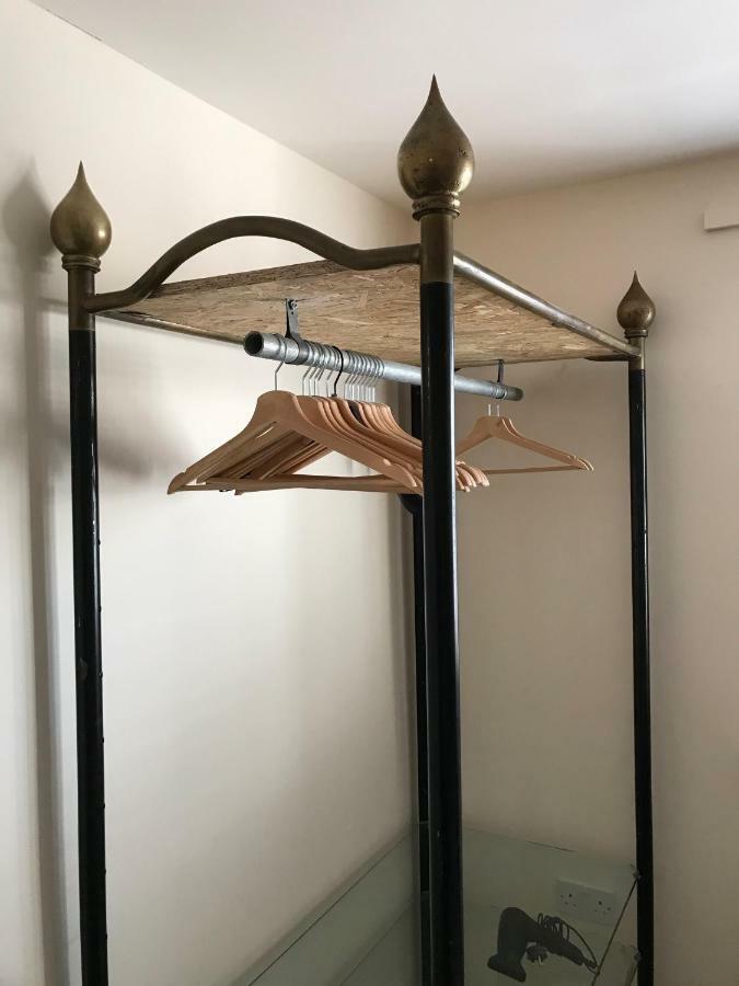 2 Crown Barton Villa Глостънбъри Екстериор снимка